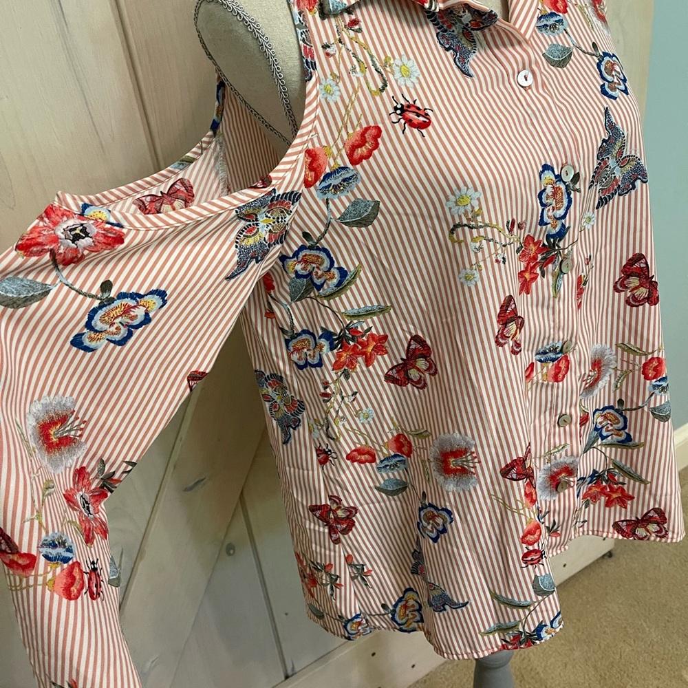 Spring/Summer Shoulder-Less Button Down Shirt - image 5